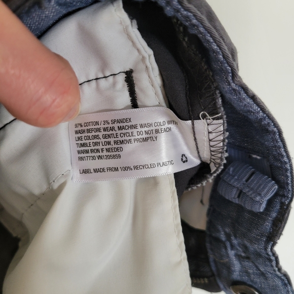 Cat & Jack Boys Shorts 7 Gray Flat Front Shorter Inseam Chino Adjustable Waist - Picture 4 of 4